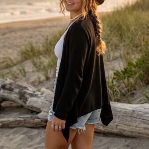 H&M Black Textured Knit Open Front Cropped Cardigan Sweater Boho Coastal Chic